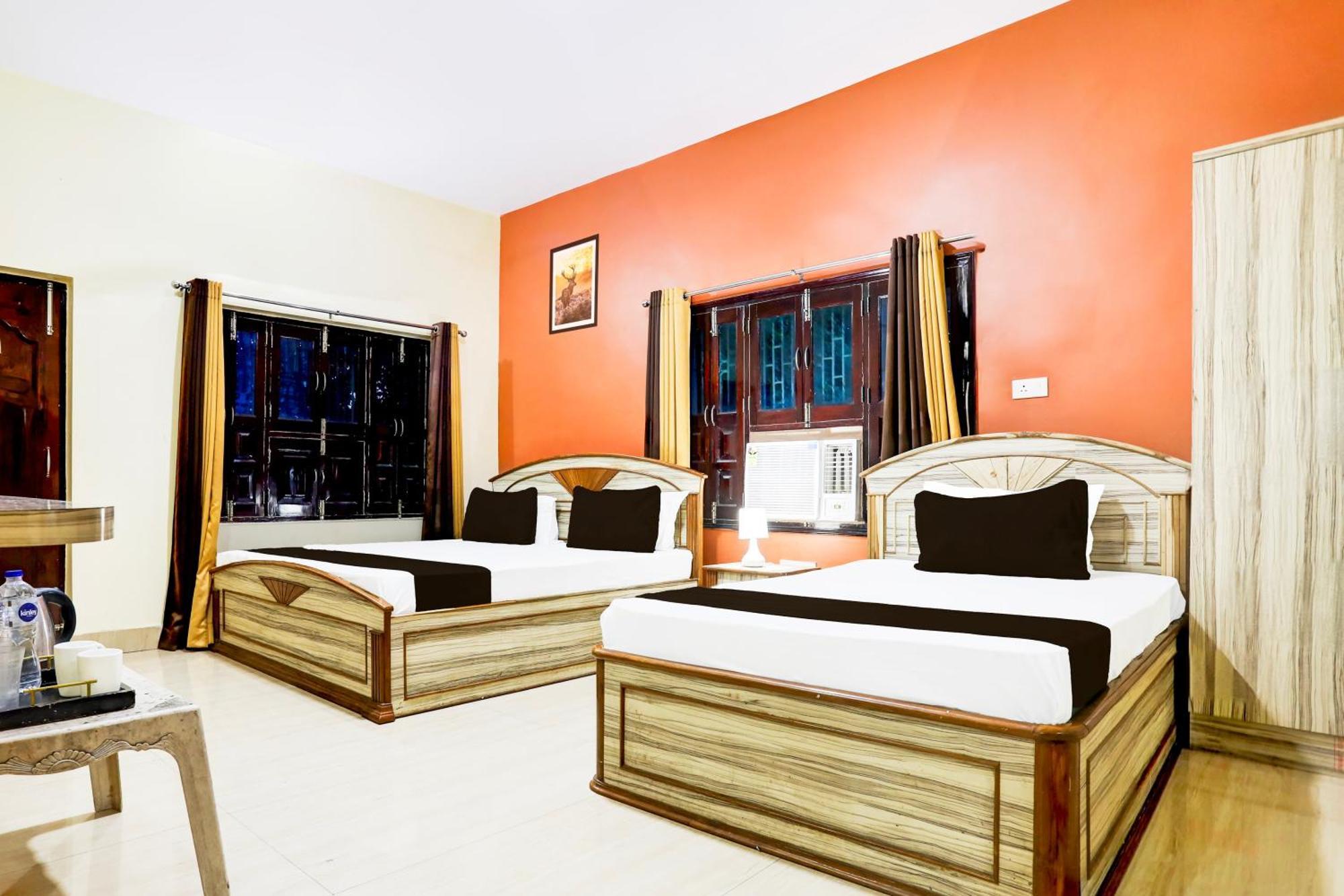 Hotel O R B Palace Bénarès Extérieur photo