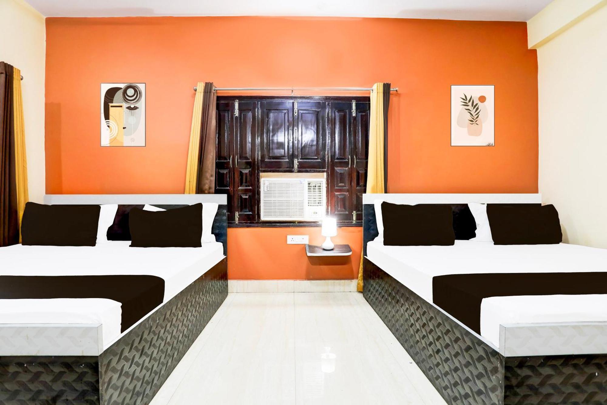 Hotel O R B Palace Bénarès Extérieur photo