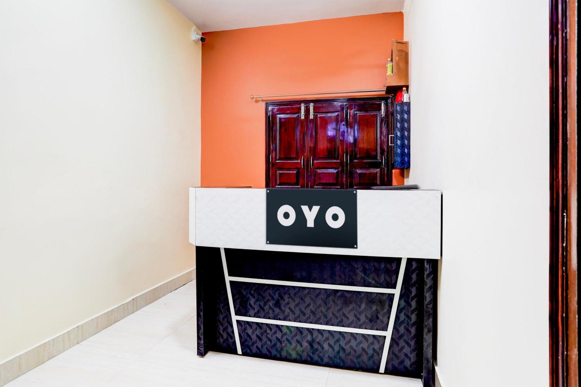 Hotel O R B Palace Bénarès Extérieur photo